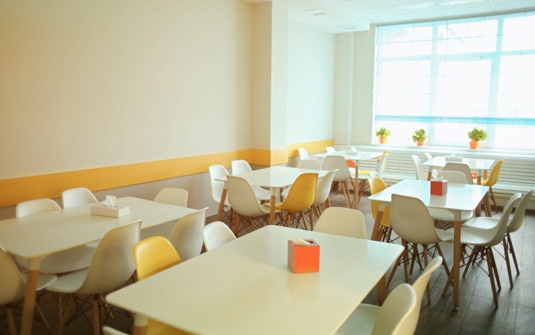 Thiết Kế Căn Tin Trường Học: Tìm Hiểu Cách Bố Trí Không Gian, Công Năng & Tiêu Chuẩn Cần Có