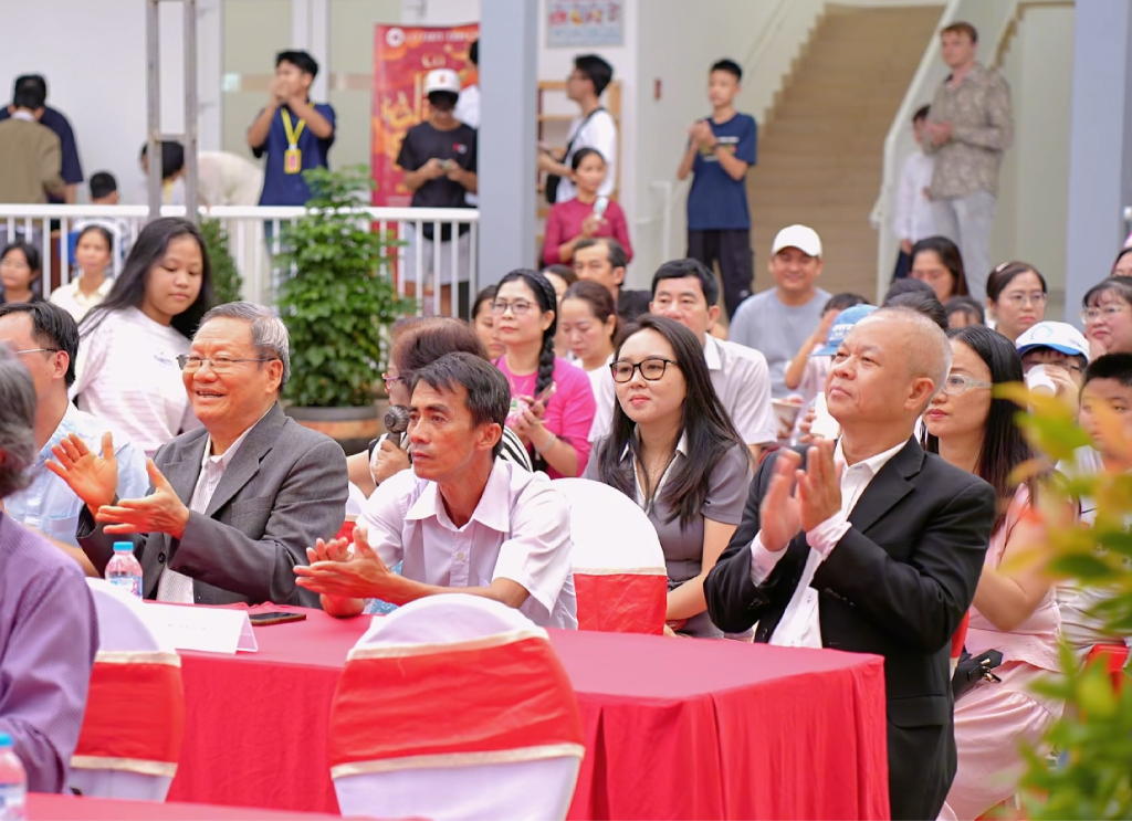 CÙNG THE CATERERS KHỞI ĐẦU HÀNH TRÌNH TRI THỨC TẠI TRƯỜNG ĐÔNG SÀI GÒN 