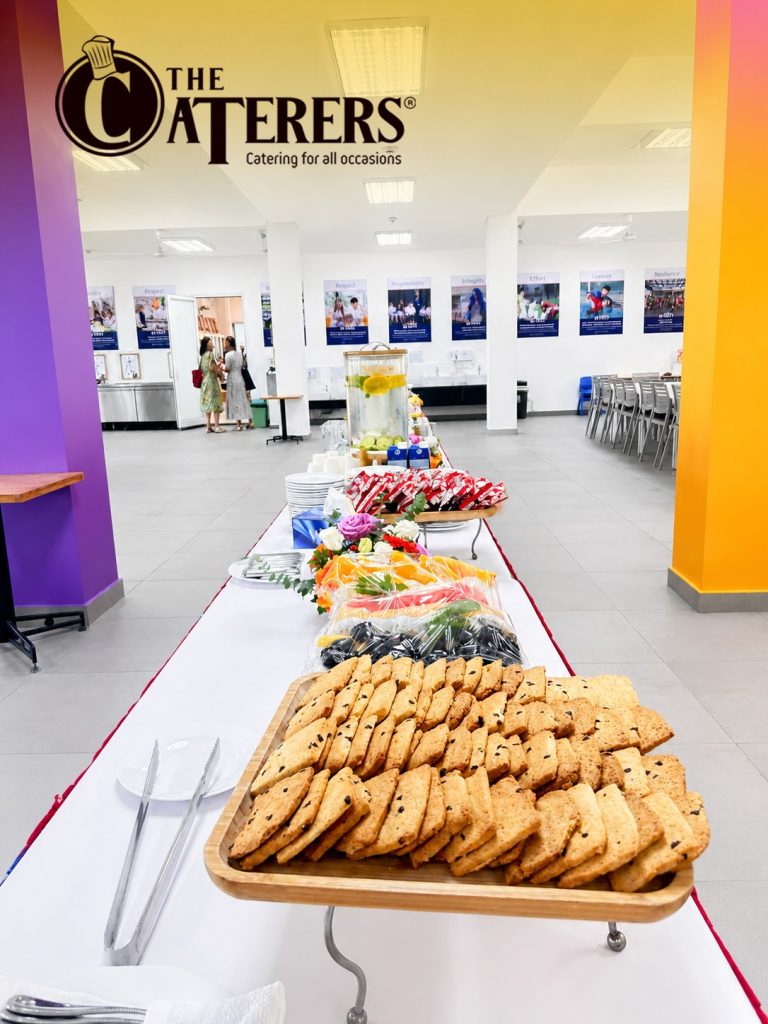 Không gian bếp ăn ISPH được The Caterers làm mới với concept Food Story đầy màu sắc